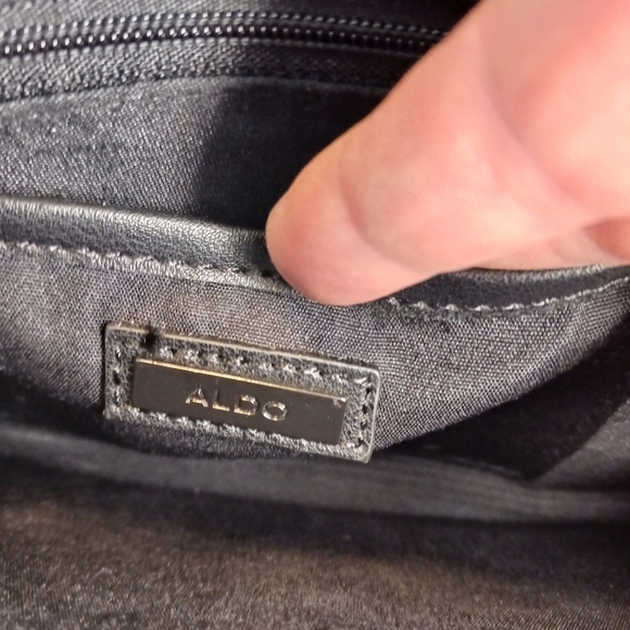 Aldo Greenwald Womens Crossbody Bag Chevron Quilted Black Chain Strap NWOT - Picture 8 of 8